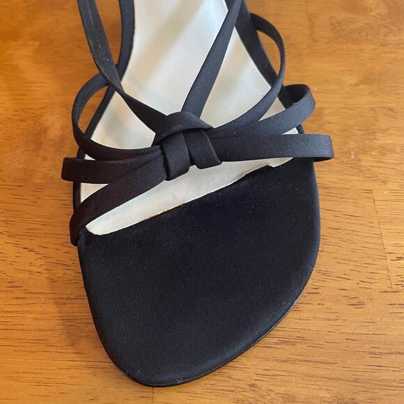 Size 6.5 Jacqueline Ferrar black strappy elegant 3" high heeled sandals - Picture 3 of 11
